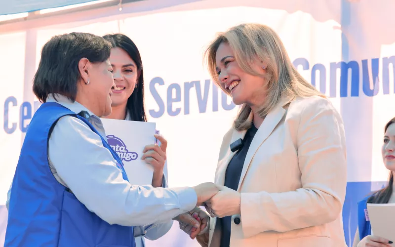 JUÁREZ -GRADUACIÓN-100425-05.jpg