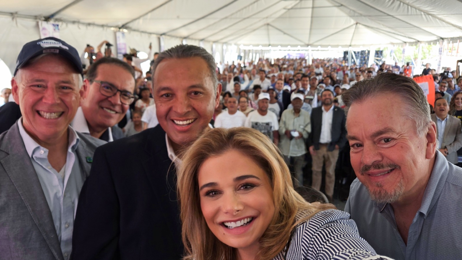 96bad684-5691-4e40-9267-a144d5b14cf8