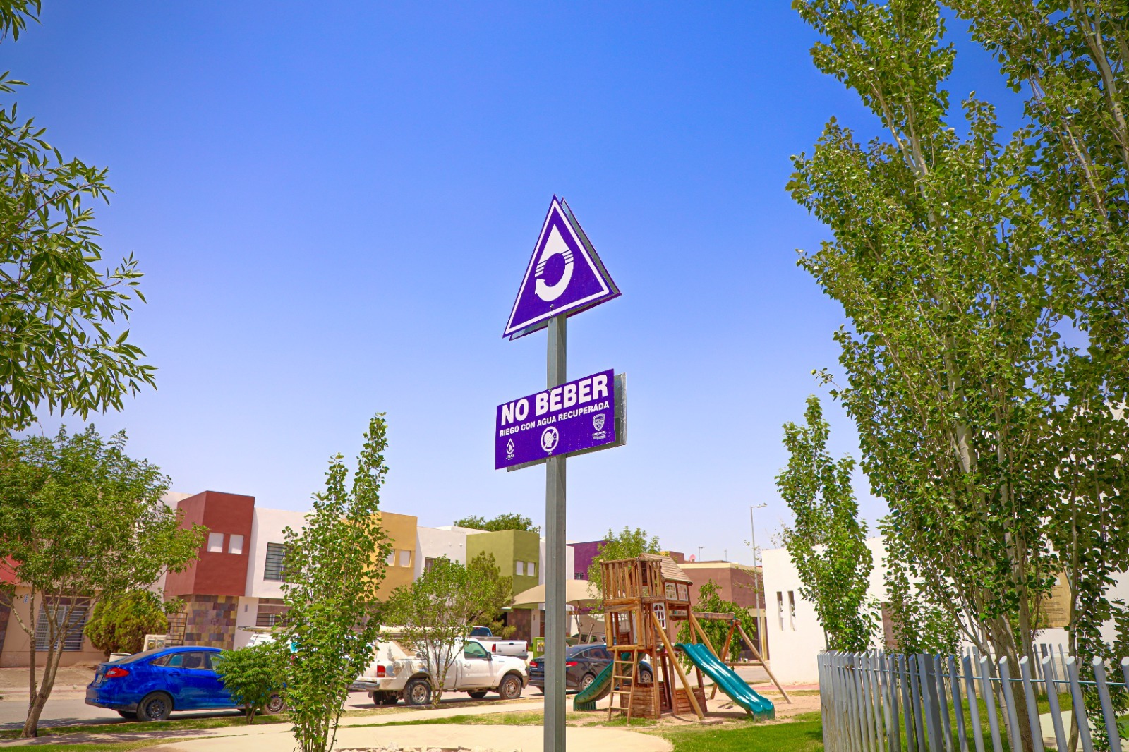 268db91f-ac73-4433-9d23-28093d65c17a