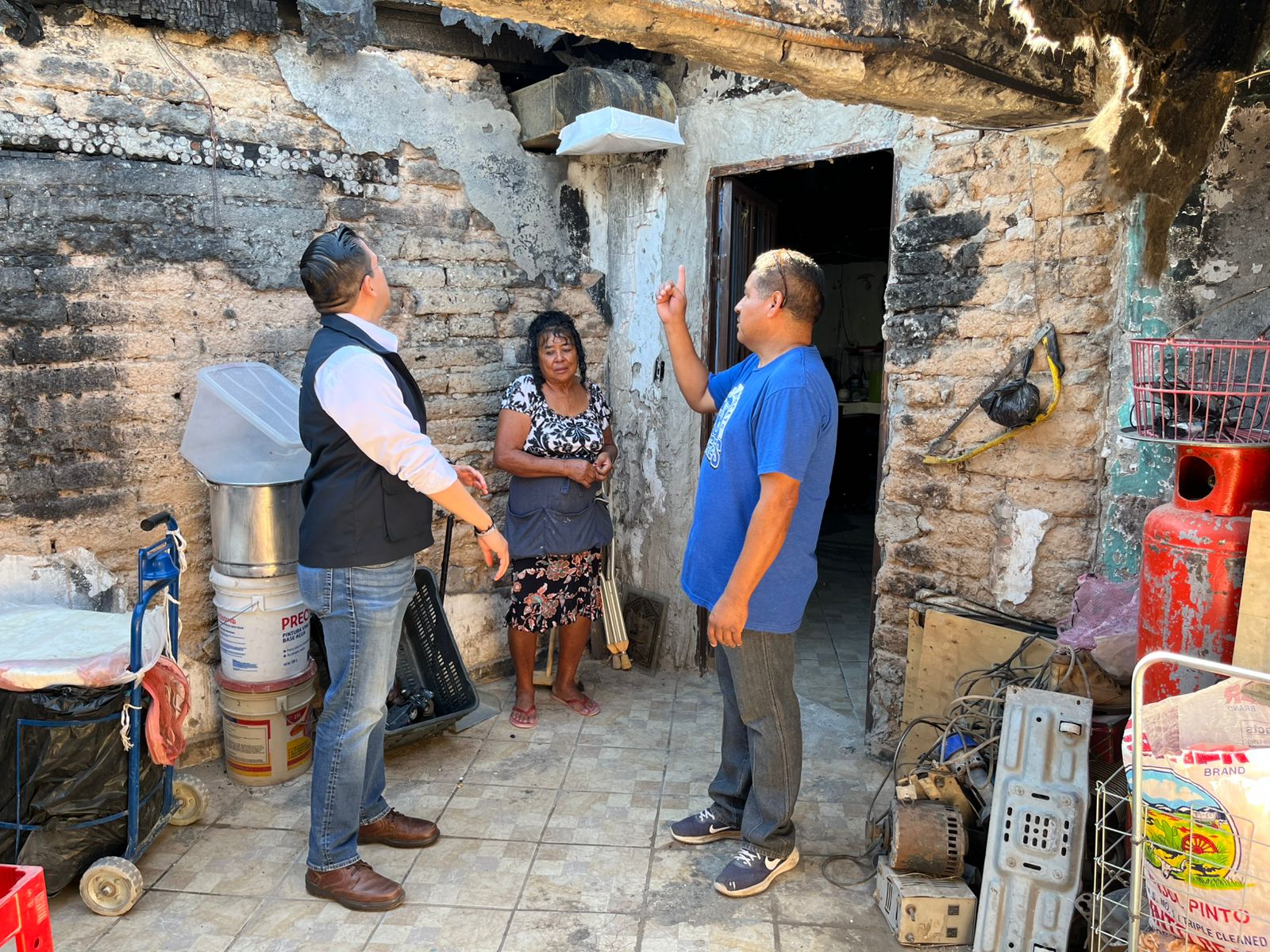 9279fca6-0fe6-4122-a5d8-aaa80911365e