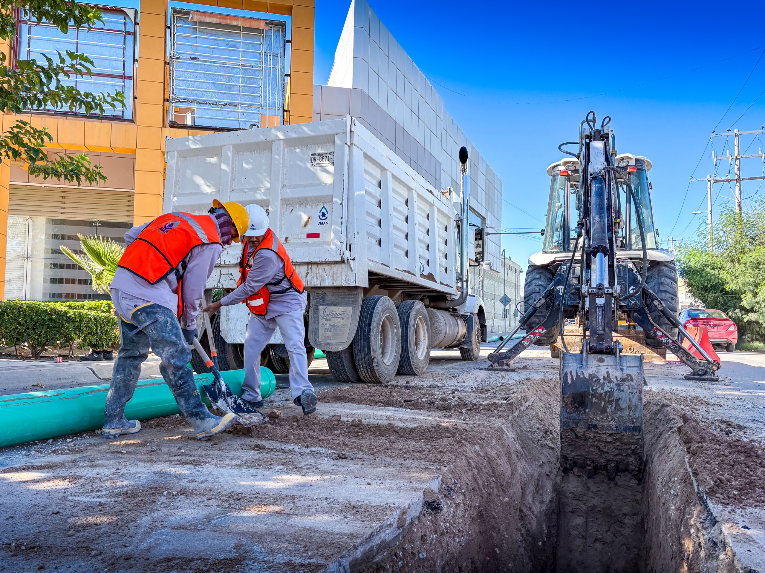 5e6c55a4-c352-4a9a-ab31-b9729f154388