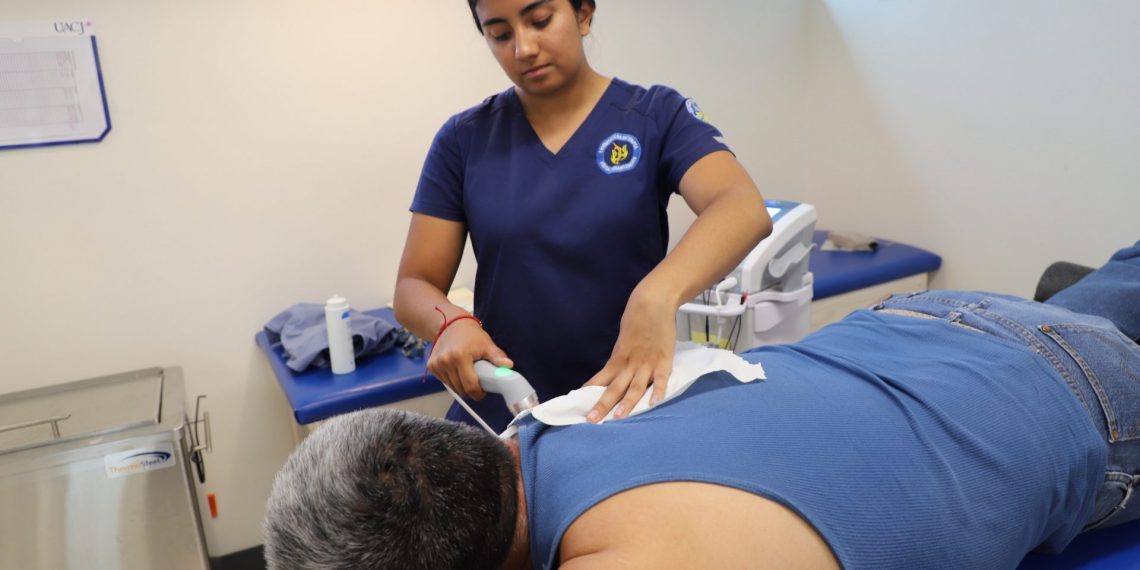 AREA-DE-TERAPIA-FISICA-AL-PUBLICO4-1140x570