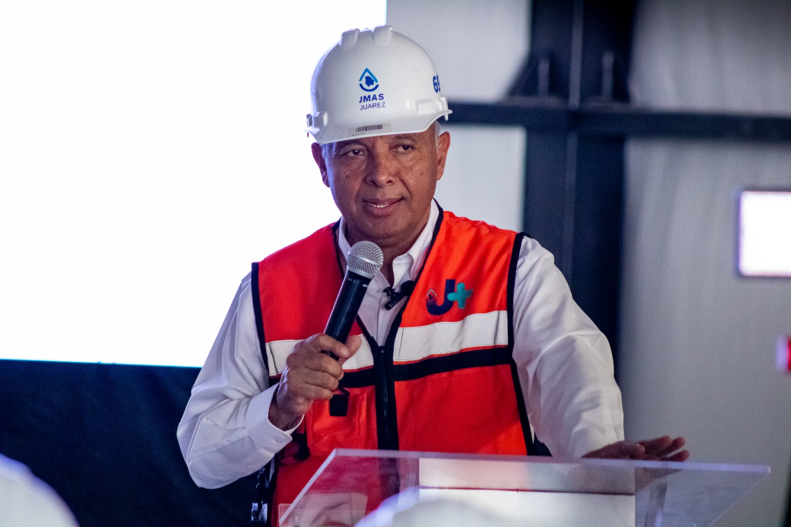 aed1596a-141f-4a1f-a90a-659f717706a6