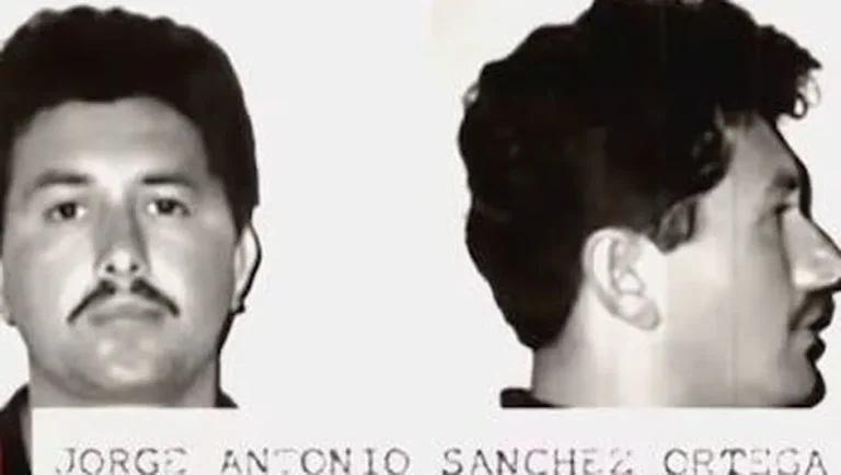 agente-cisen-senalado-presunto-tirador_23_0_374_236