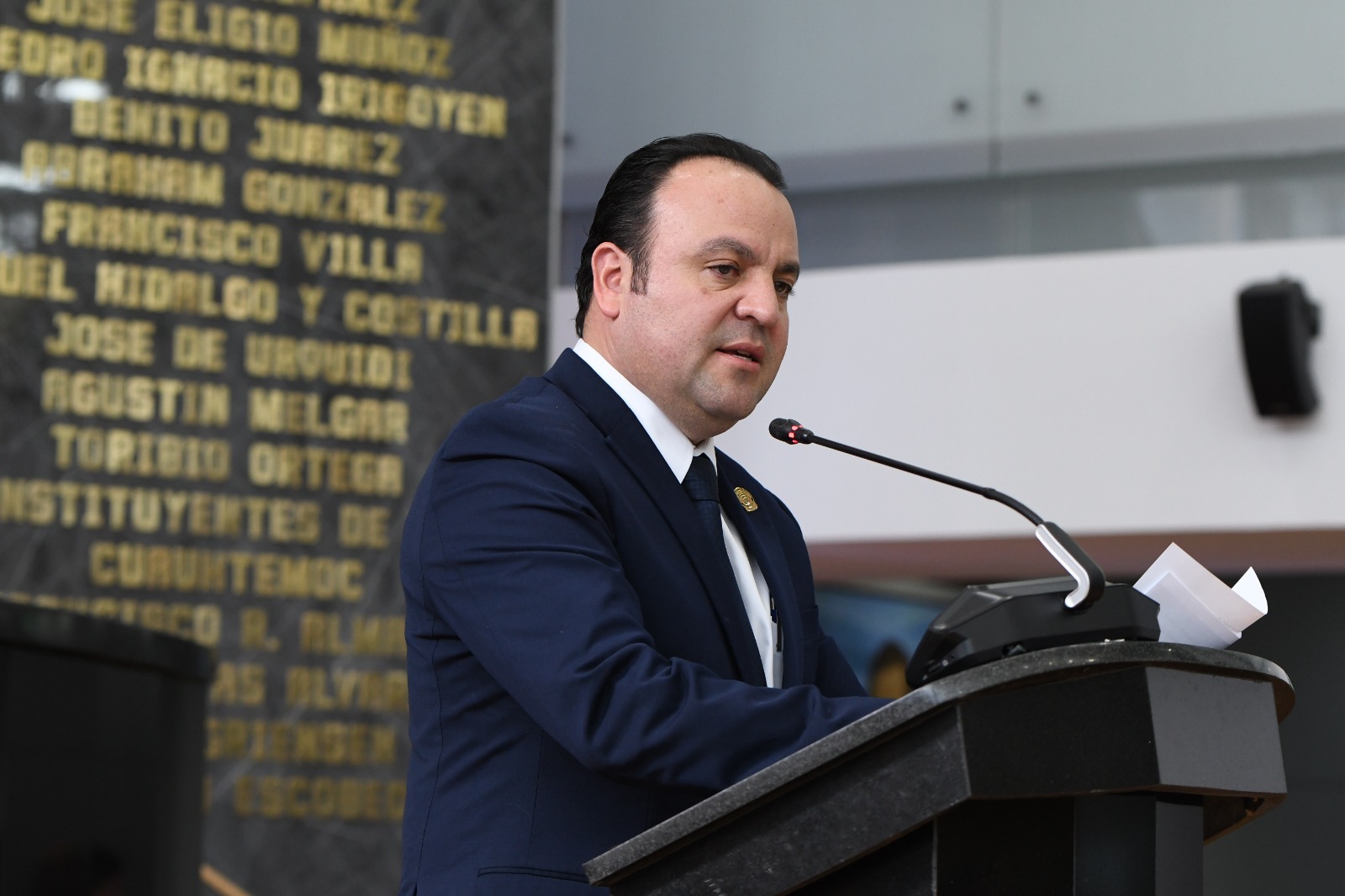 ca21afac-5c2d-474d-95f8-7fb11734cd3c